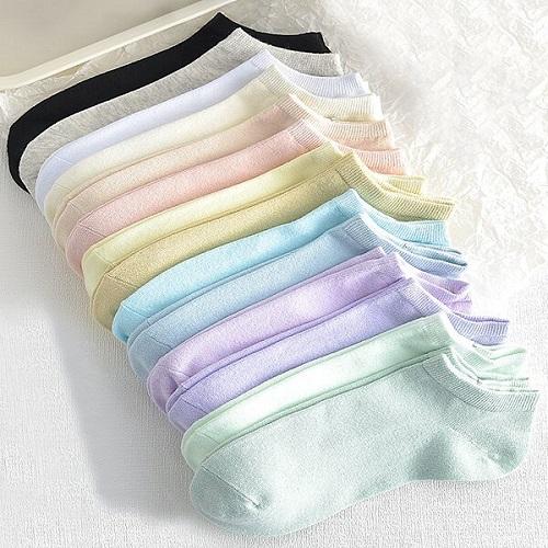 A Set Of Short Socks In Different Colors From 36 To 39 6Pcs