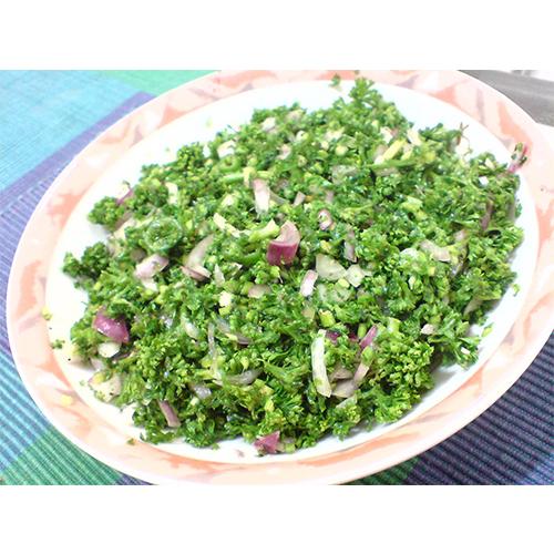سلطة جرجير وبصل