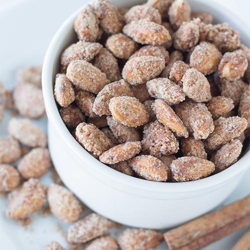 لوز مدخن بالقرفه