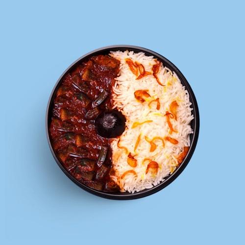 Maraq Bamya with Plain White Rice
