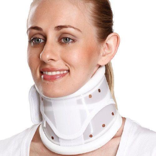 Tynor Cervical Collar Support Latex Free 8.75cmx10cm Medium 1Pcs