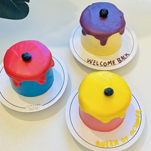Cherry Mini Cake
