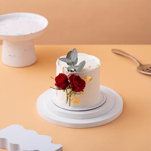 Mini Cake Red Rose