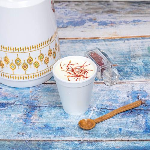 مطارة حليب زعفران بالزنجبيل