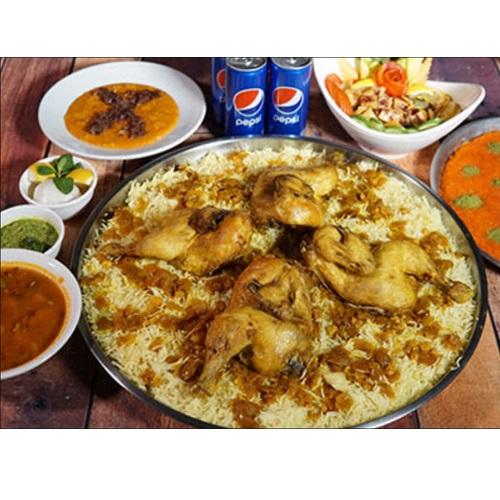 صينية دجاج تكفي 4اشخاص مع 8اضافات مجانا