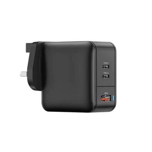 Amazingthing Thunder Pro Gan Wall Charger 66W Type C and USB Black Model No.UKTH66W