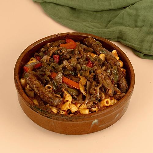 طاجن مكرونة بالسجق