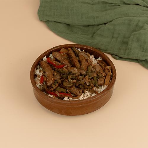 طاجن ارز بلدى بالسجق