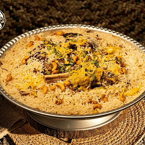 صينية برياني كاجو لحم نعيمي