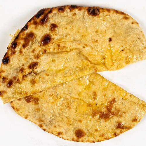 خبز نان مع جبن
